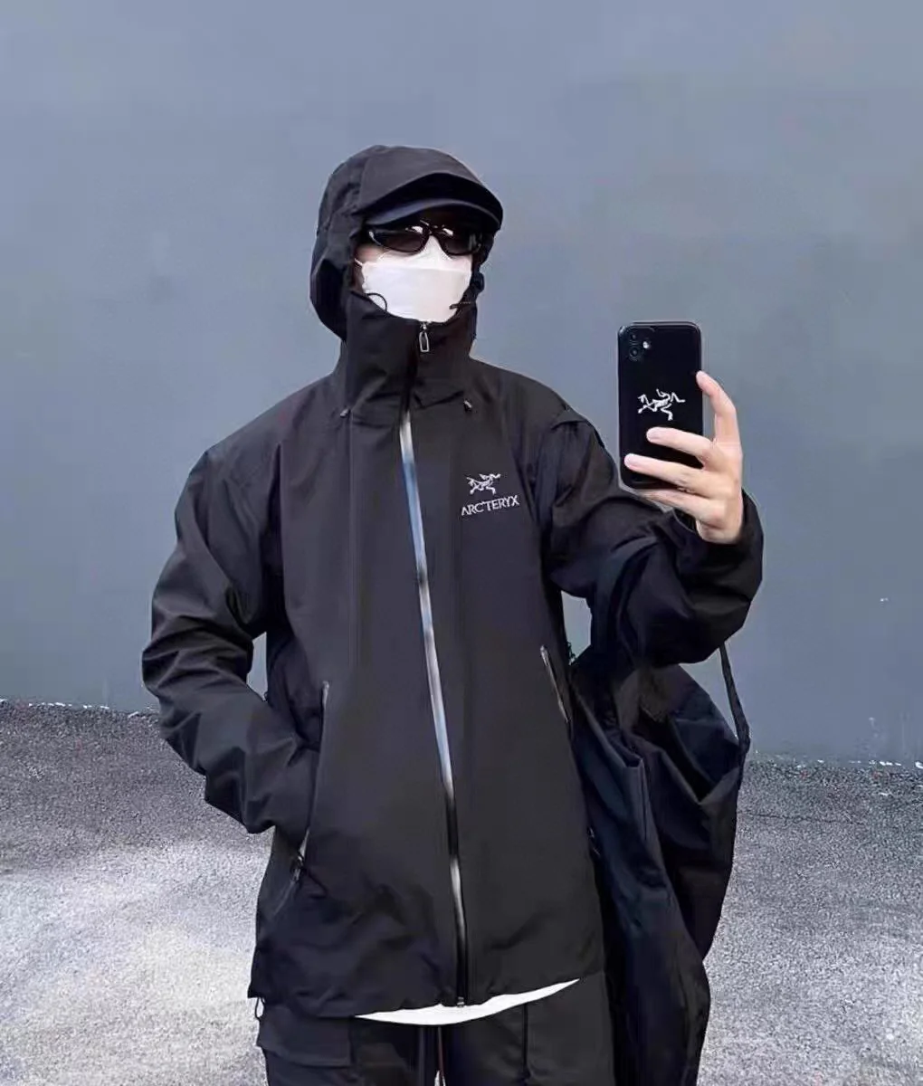 ARCTERYX Black Jacket