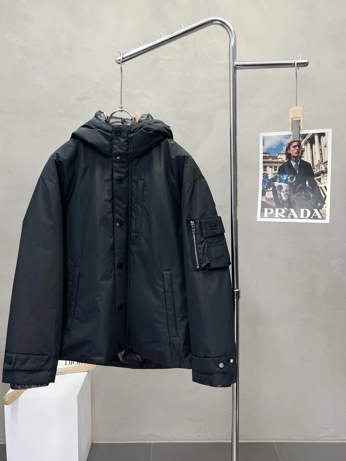 Prada Winter New Exclusive Hooded High-Collar Down Jacket