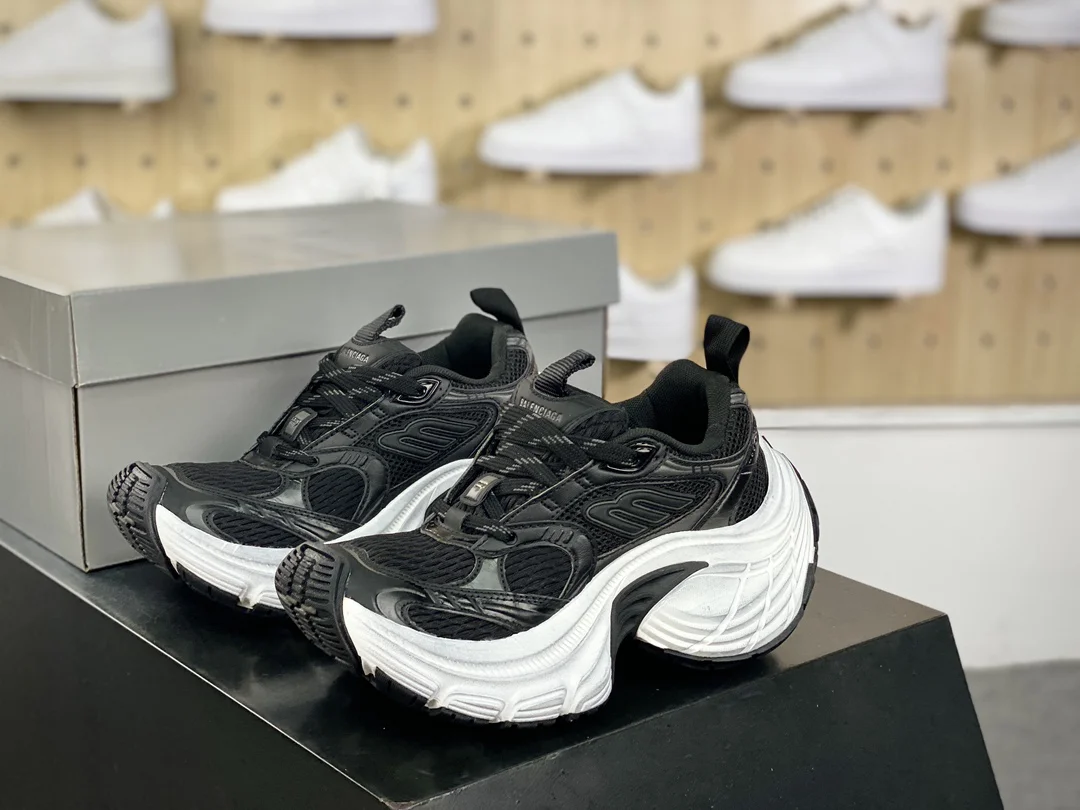 BALENCIAGA Cargo Sneakers (White&Black)