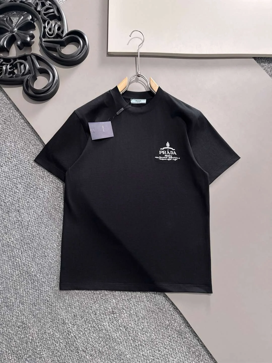 Prada 2025 Early Spring Black T-Shirt