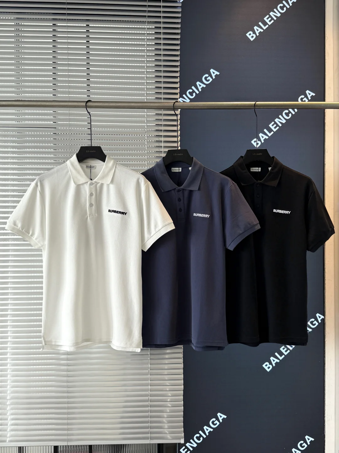 Burberry 2025 Summer White-Navy-Black Logo Embroidery Polo Shirt