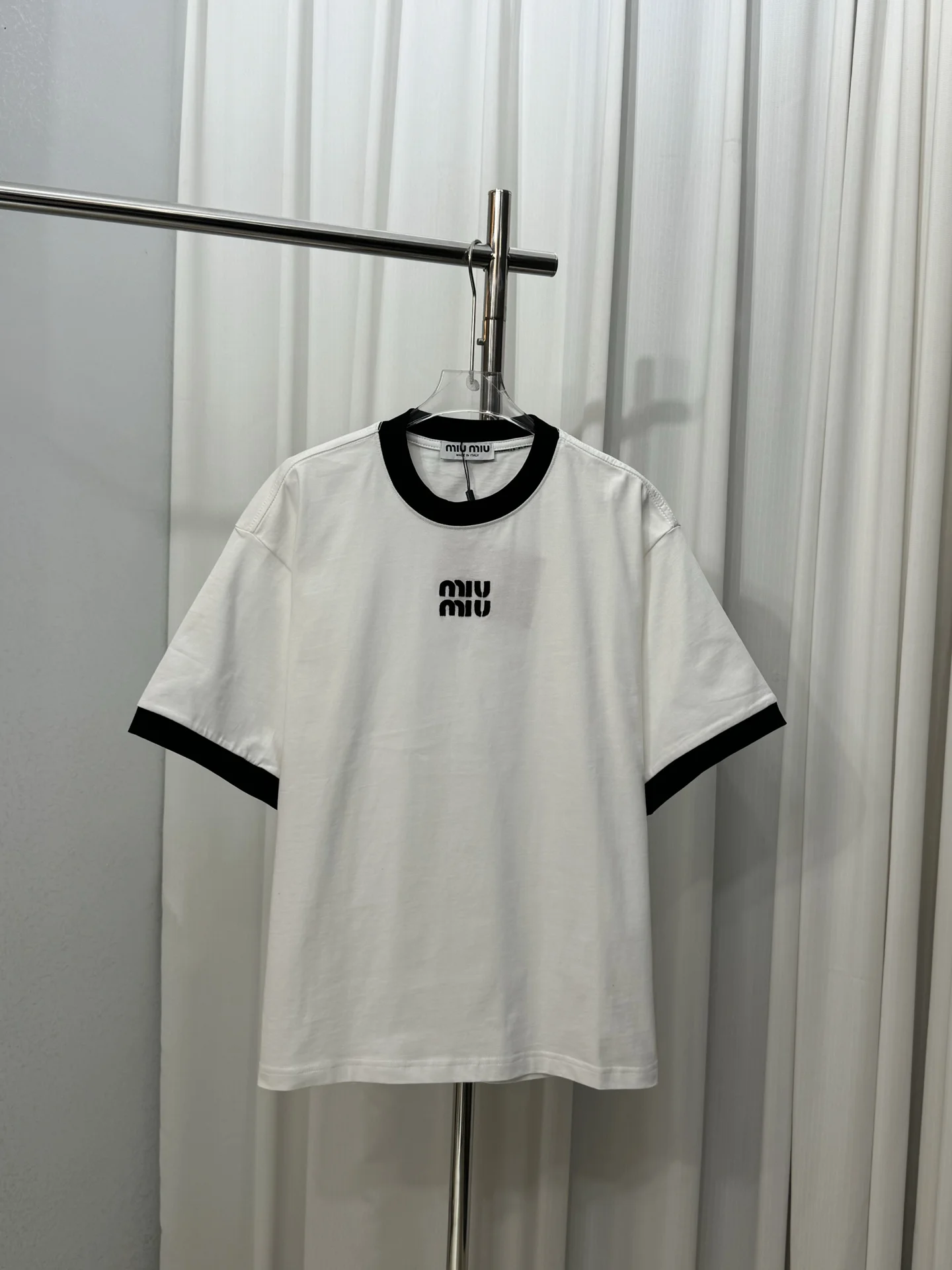 Miu Miu White Contrast-Collar Logo-Embro Unisex T-Shirt