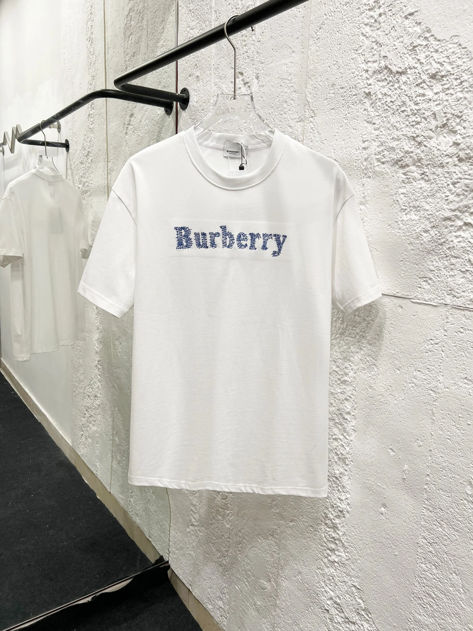 Burberry White 25ss Embroidered LOGO Cotton T-Shirt
