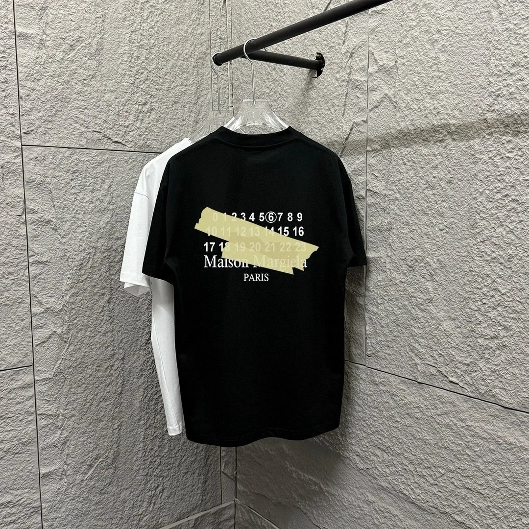 Maison Margiela 2025SS Black/White Chest Embroidery Back Tape T-Shirt