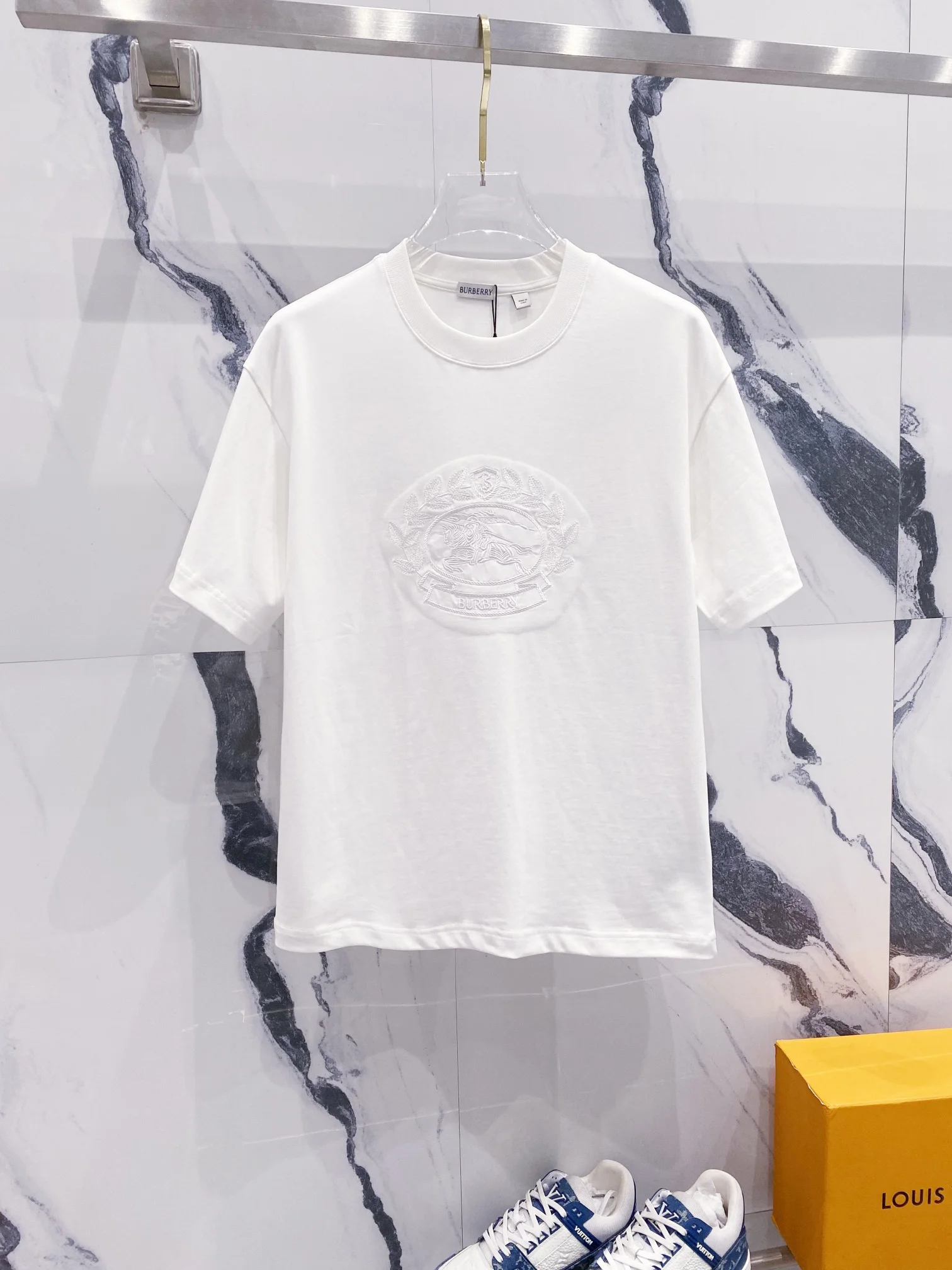 Burberry White Leaf-Surrounded Horse Embroidery Logo T-Shirt