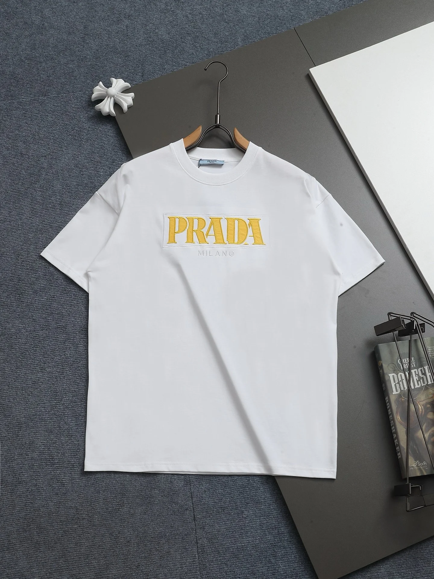 Prada 2025 White 300g Embroidered Patch Loose Unisex T-Shirt