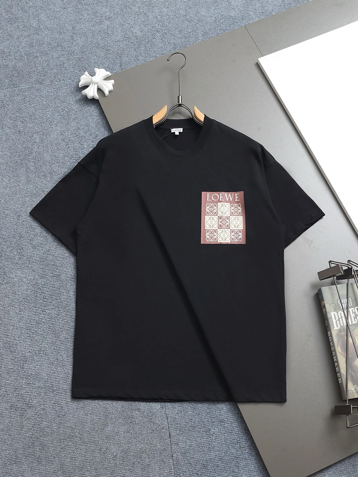 Loewe Black Classic Logo Color-Block Badge Embroidery T-Shirt