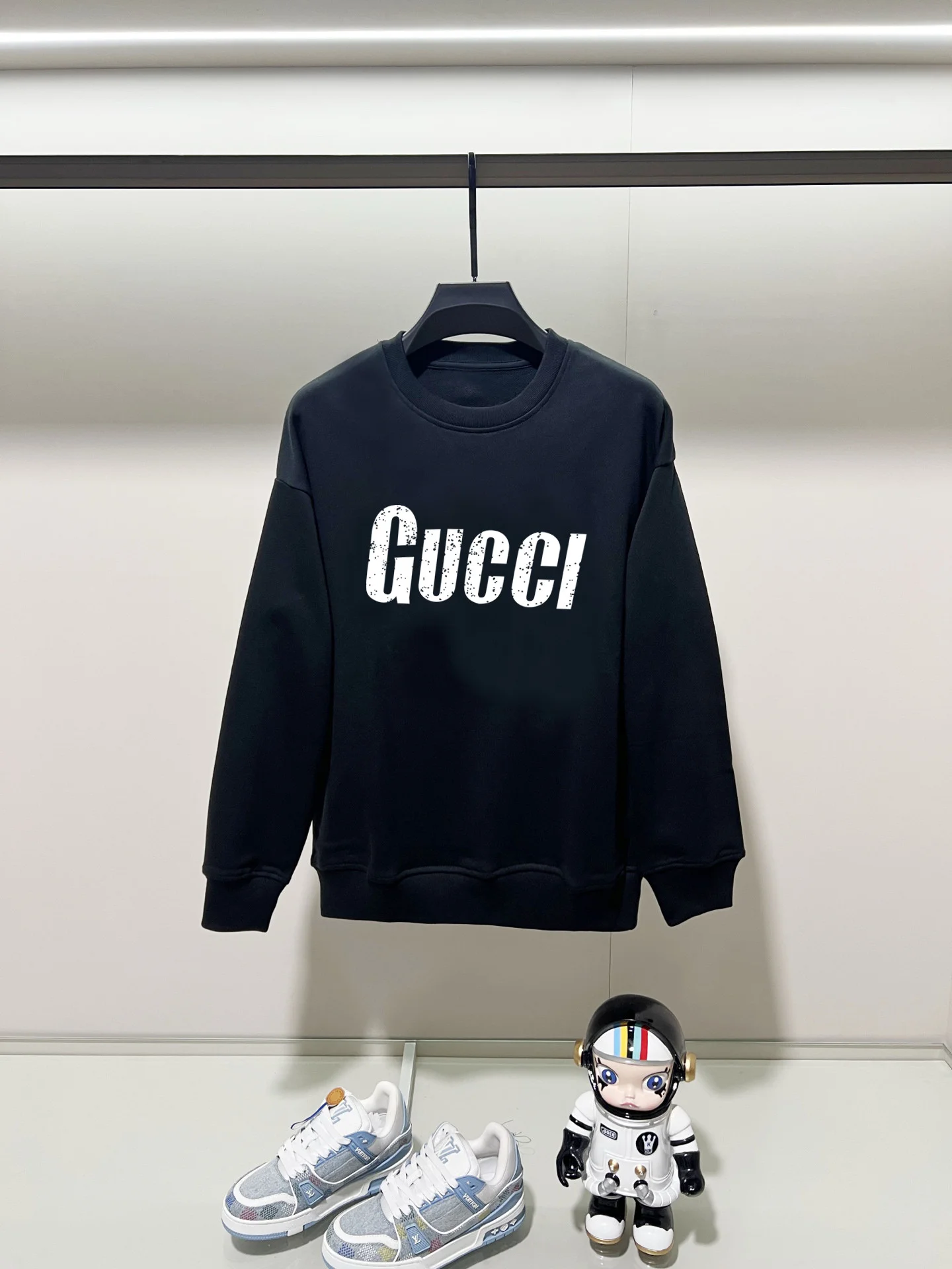 Gucci 2025AW Black Crew-Neck Sweatshirt with Precision Printing