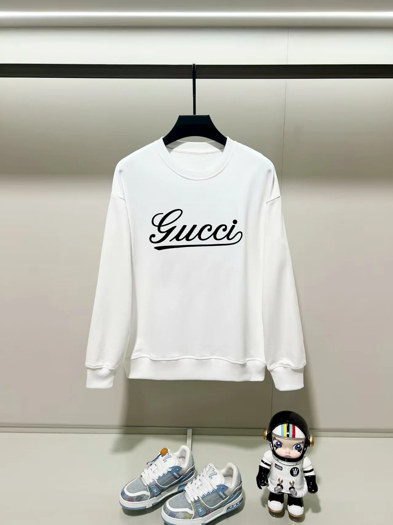 Gucci 2025AW White Crew Neck Sweatshirt with Precision Printing