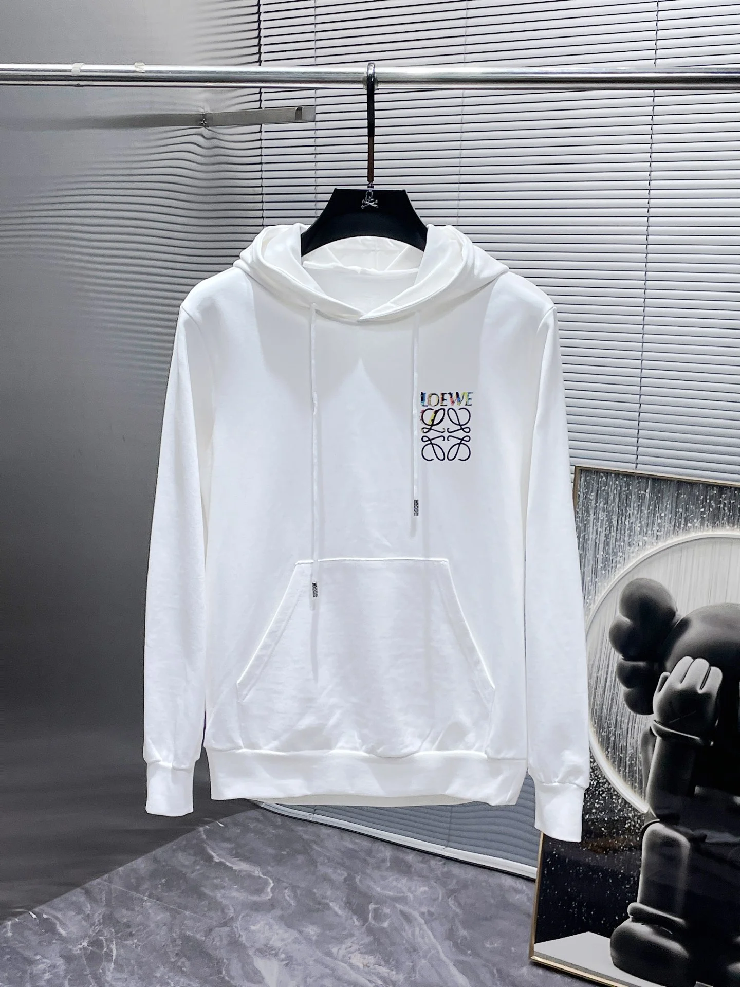 Loewe 2025SS Early Autumn White Long-Sleeve Hooded Sweatshirt