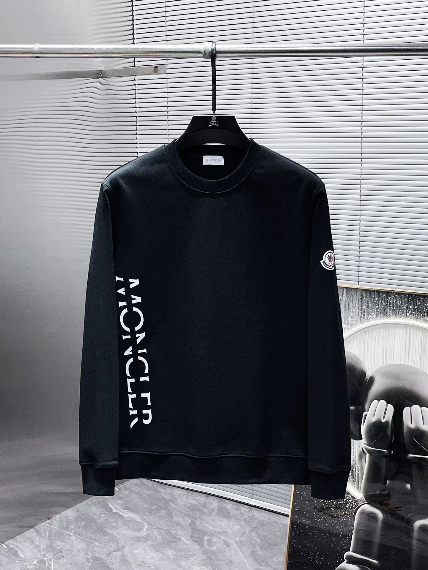 Moncler 2025SS Early Autumn Black Long-Sleeve Crew-Neck Sweatshirt