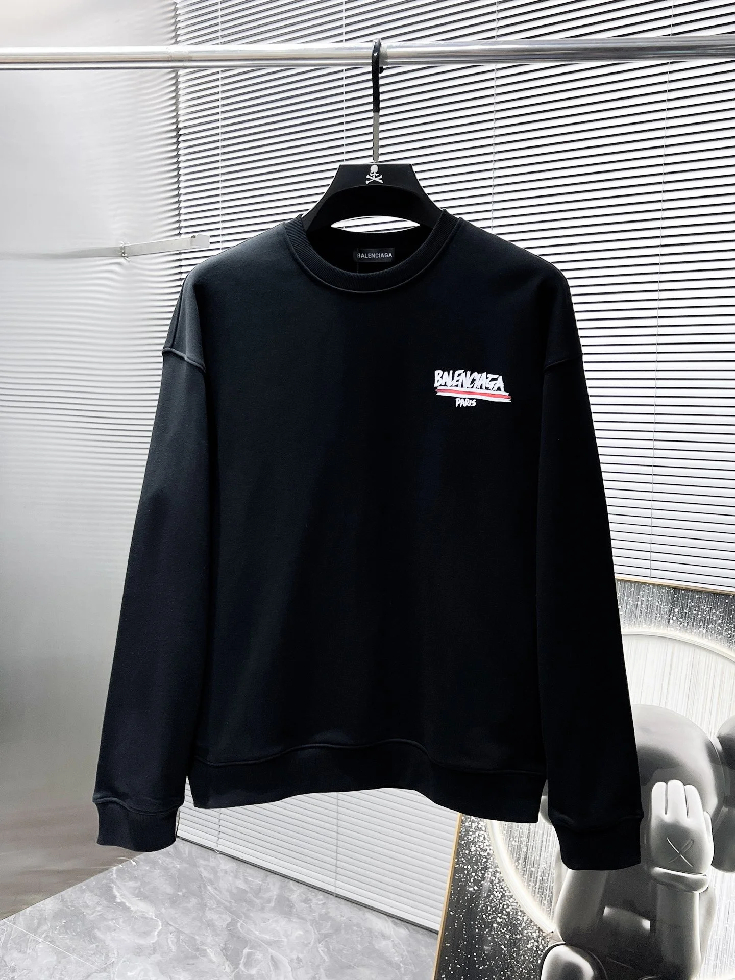 Balenciaga 2025SS Black Long-Sleeve Crew-Neck Sweatshirt