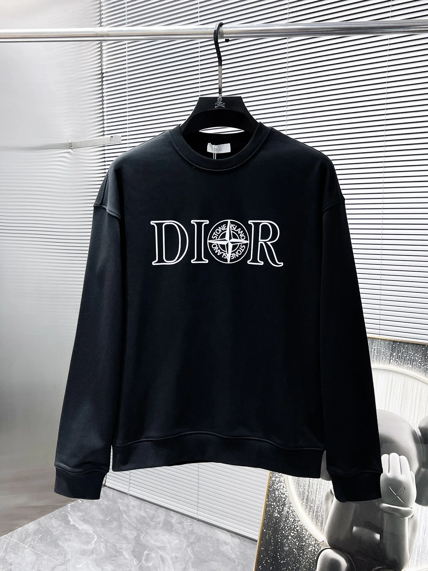 Dior 2025SS Black Long Sleeve Crew Neck Sweatshirt