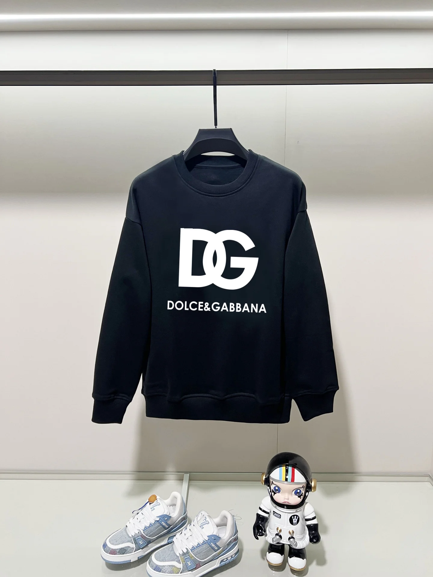Dolce & Gabbana 2025AW Black Crew Neck Sweatshirt with Precision Printing