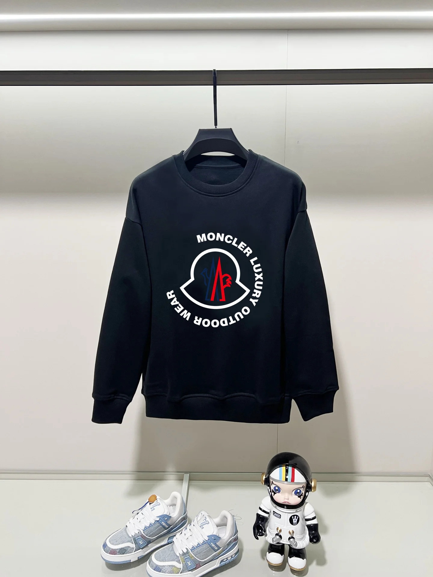 Moncler 2025AW Black Crewneck Sweatshirt with Heavy-Weight Cotton