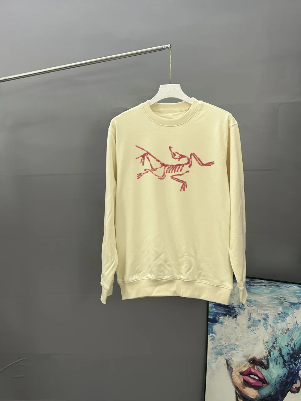 Arc'teryx 2026AW Apricot Crew Neck Sweatshirt with Skeleton Logo