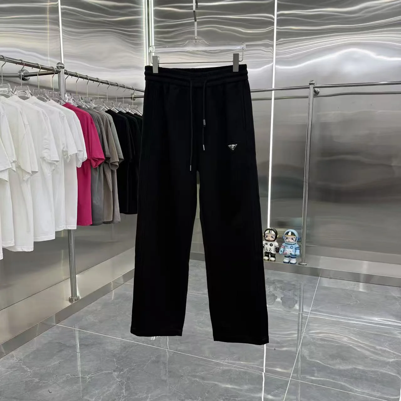 Prada 2025 Autumn Winter New Black Wide-Leg Pants with Triangle Logo