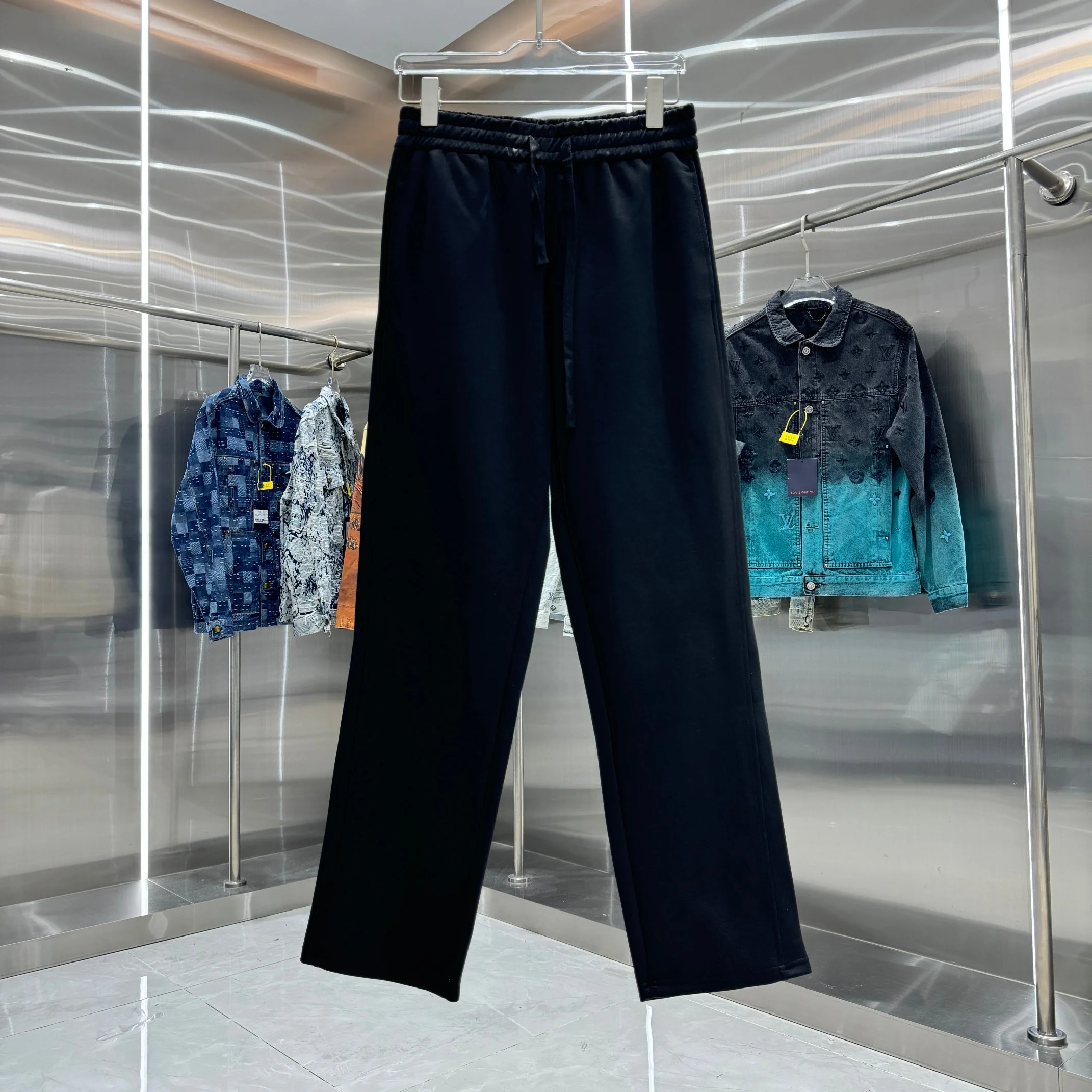 Burberry 2025 Autumn Winter New Black Pants with Rear Pocket LOGO Print & Drawstring