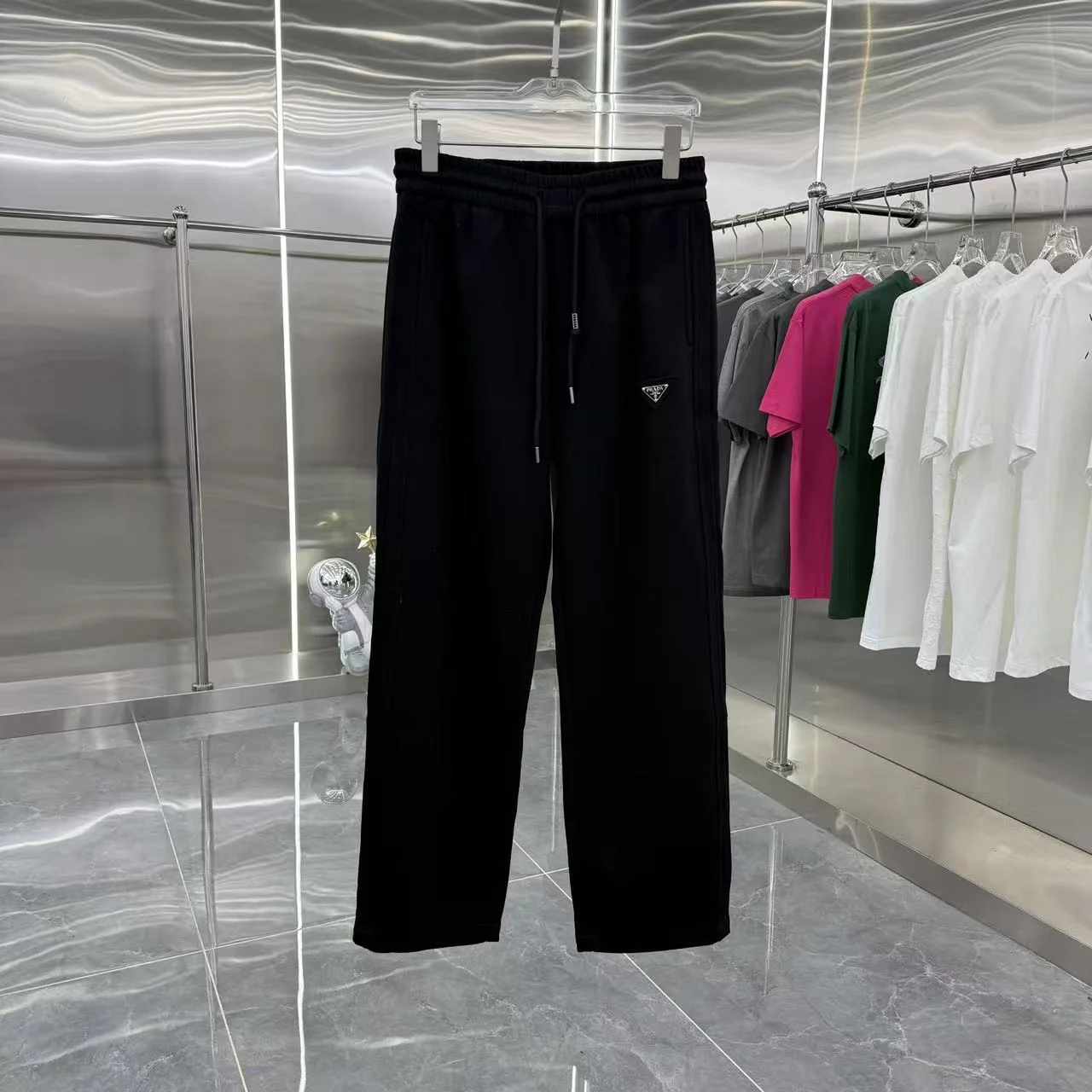 Prada 2025 Autumn Winter New Black Wide-Leg Pants with Metal Triangle Logo