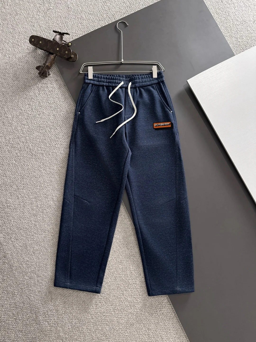 Burberry 2025 Autumn New Dark Blue Elastic-Waist Pants with Casual Cut