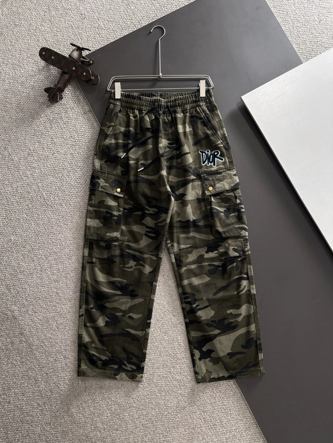 Dior 2025 Autumn New Camouflage Elastic-Waist Pants with Multiple Pockets