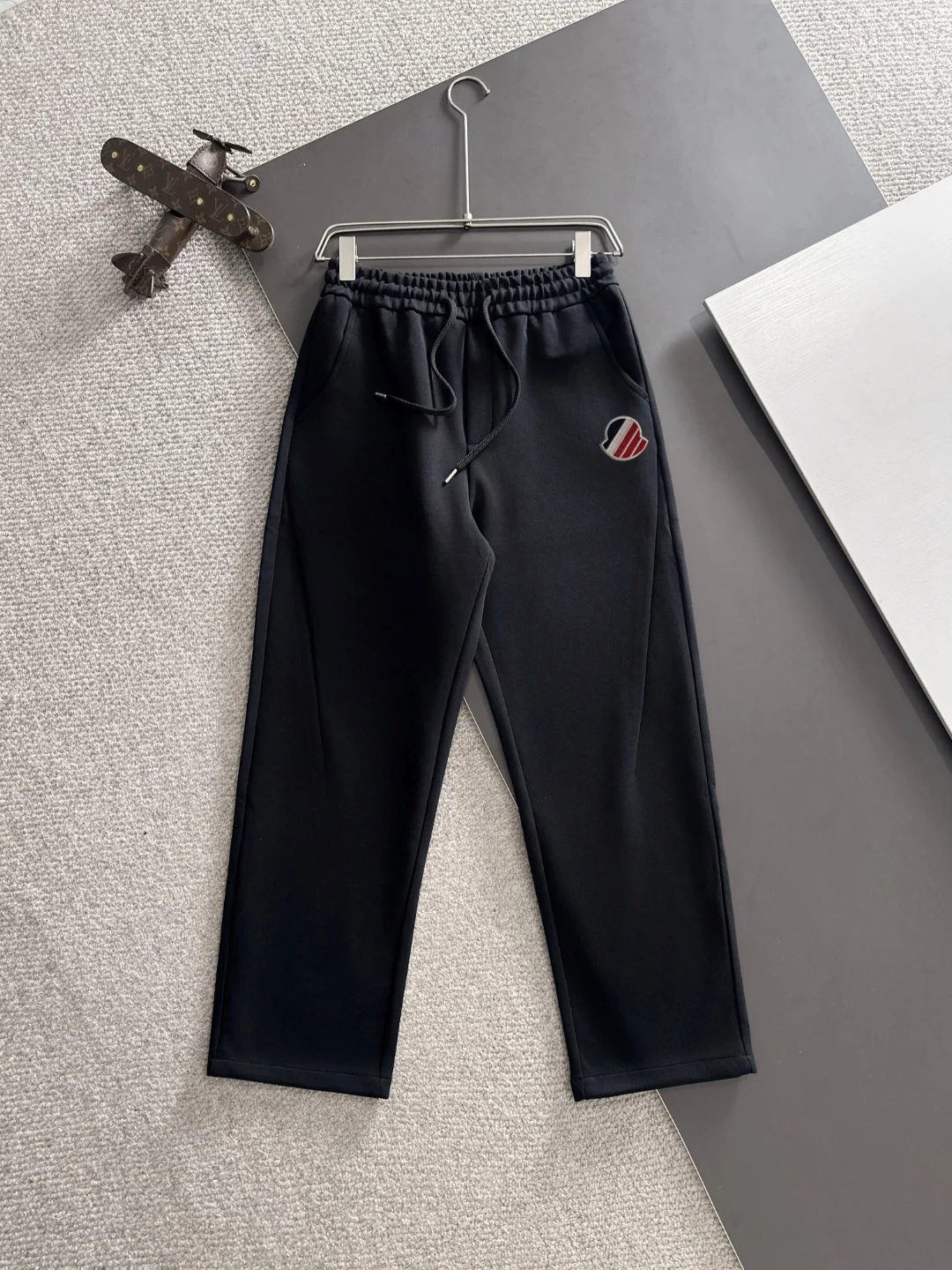 Moncler 2025 Autumn New Black Elastic-Waist Pants & Breathable Comfort