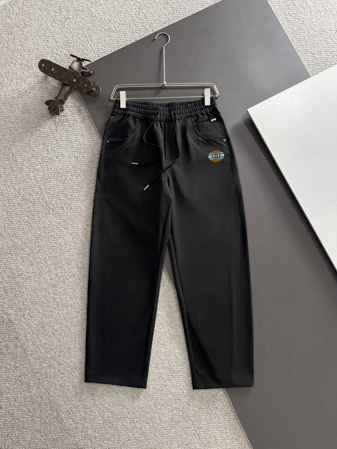 Gucci 2025 Autumn New Black Elastic-Waist Pants with Brand Element & Fit