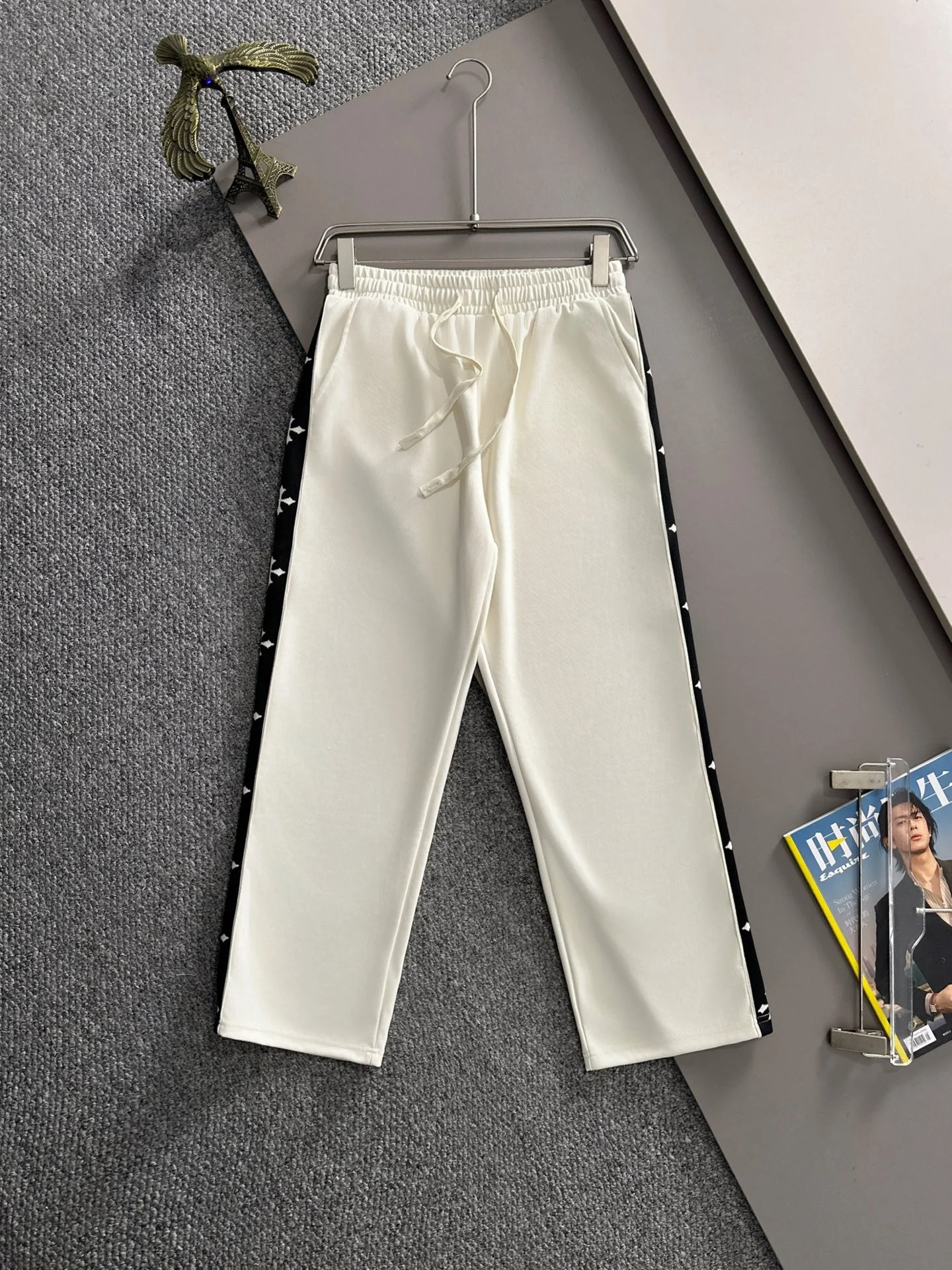 Chrome Hearts 2025 Summer New White Elastic-Waist Pants with Brand Element & Comfort