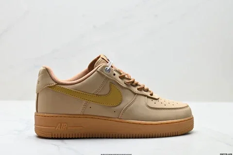 Nike Air Force 1'07 Low-Top Sneakers