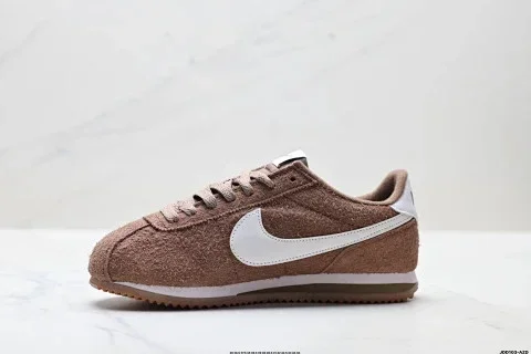 Nike Classic Cortez Running Shoes