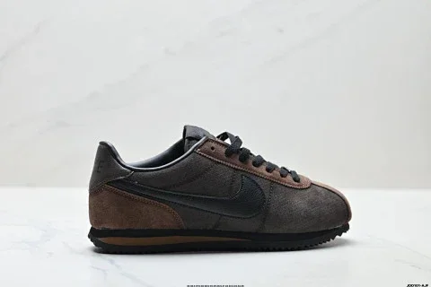 Nike Classic Cortez Casual Running Shoes