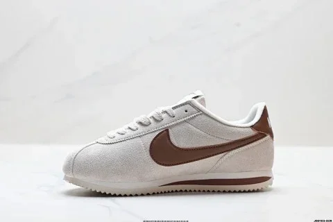 Nike Classic Cortez Casual Running Shoes