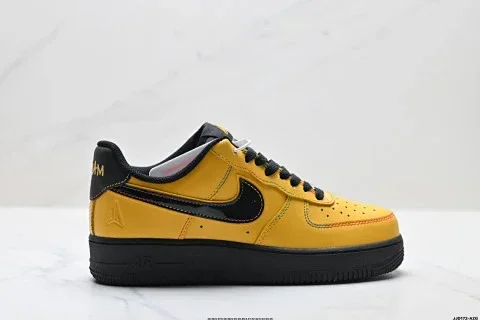 Nike Air Force 1'07 Low-Top Sneakers