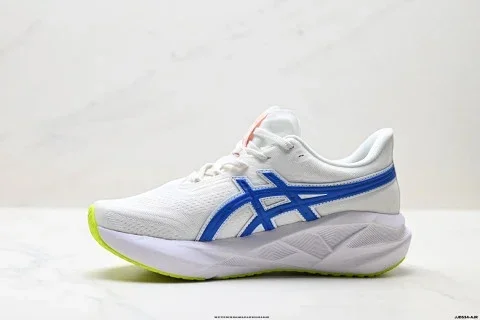 Asics NOVABLAST 5 LE Lightweight Running Shoes