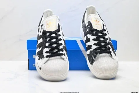 Adidas Originals Superstar Sneakers
