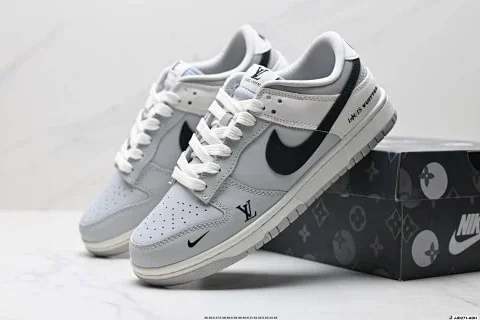 Nike Dunk Low Retro DIY High-end Custom Sneakers