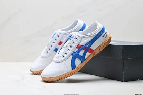 Onitsuka Tiger TSUNAHIKI SLIP-ON Casual Shoes
