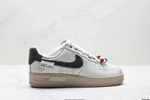 Nike Air Force 1'07 Low-top Sneakers