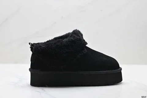 UGG TAZZELLE Low-top Snow Boots