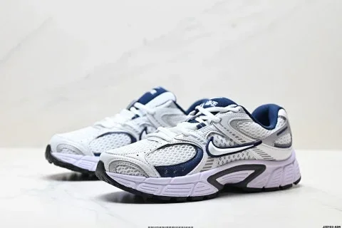 Nike V5 RNR Low-Top Casual Shoes