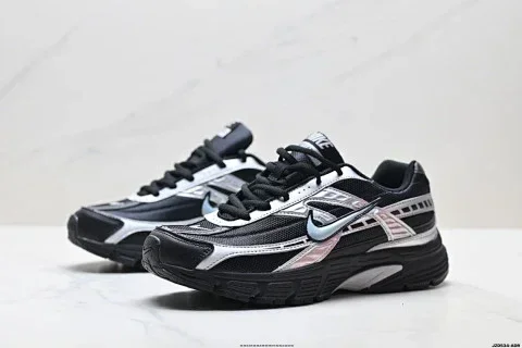 Nike Initiator Casual Shoes