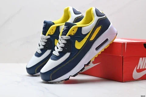 Nike Air Max 90 Classic Retro Running Shoes