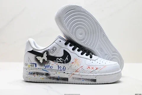 Nike AIR FORCE 1'07 Low-Top Sneaker
