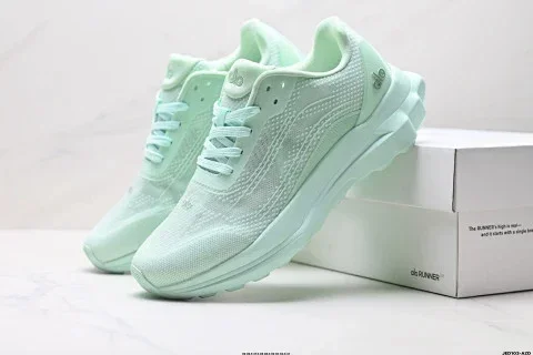 Alo Yoga Alo Runner Running Shoes
