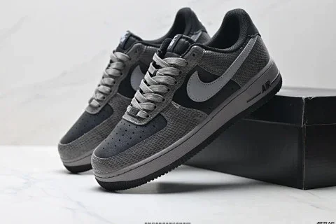 Nike AIR FORCE 1'07 Low-top Casual Sneaker