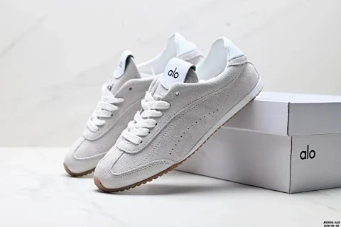 Alo Yoga Sunset Sneaker