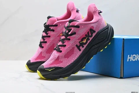 HOKA CHALLENGER 8 Running Shoes