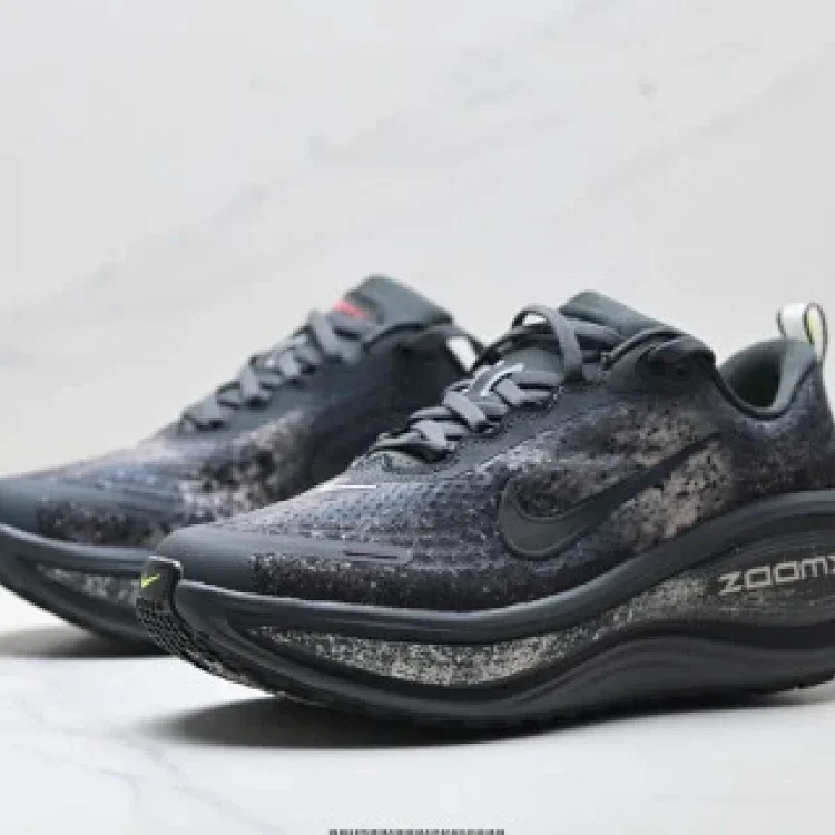 Nike VOMERO PLUS Running Shoes ReactX Foam