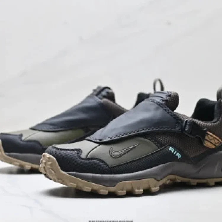 Nike ACG Phassad Low Outdoor Hiking Shoes