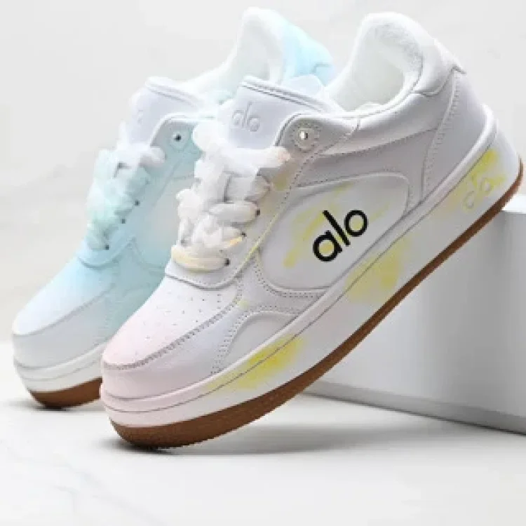 Versatile Alo Yoga Lightweight Sneakers